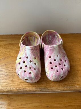 Kids Pink & Yellow Tie-Dye Clog Shoes